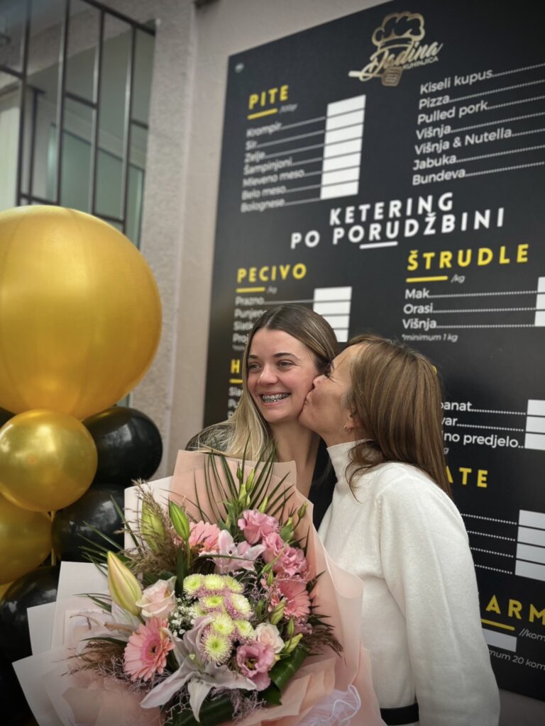 o nama dadina kuhinjica